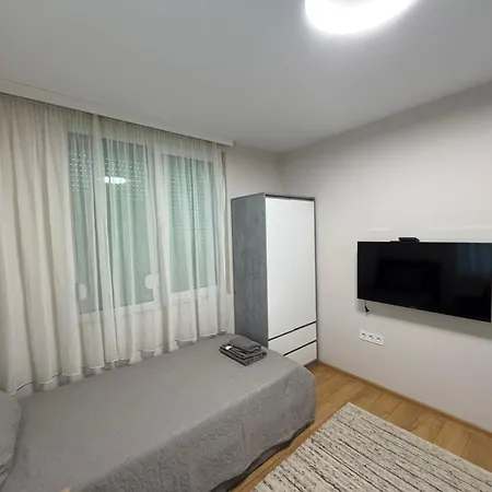 Апартамент Seven Hills House