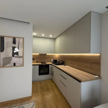 Апартаменти Seven Hills House *